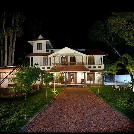 Marari Casa De Victoria Acomodação com café da manhã Alappuzha Exterior foto